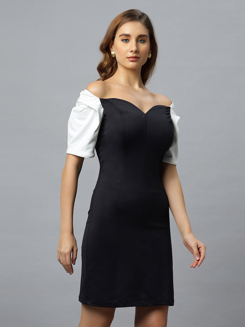 Sweetheart Neckline Monochrome Knit Dress